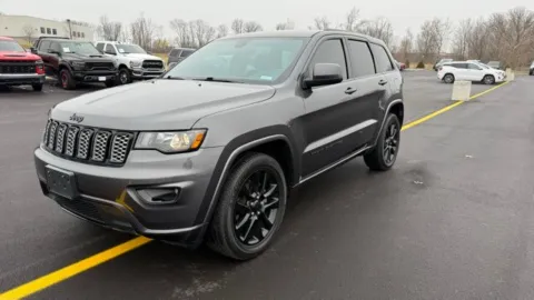 Another view of 2017 Jeep Grand Cherokee Altitude for sale in Indianapolis, IN at Indy Auto Man - Indianapolis