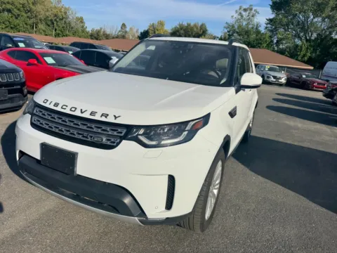 Photos of 2018 Land Rover Discovery HSE for sale in Indianapolis, IN at Indy Auto Man - Indianapolis