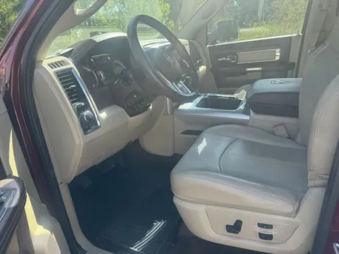 More photos of 2018 Ram 3500 Laramie at Indy Auto Man - Indianapolis, IN