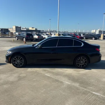 More photos of 2019 BMW 3 Series 330i xDrive at Indy Auto Man - Indianapolis, IN