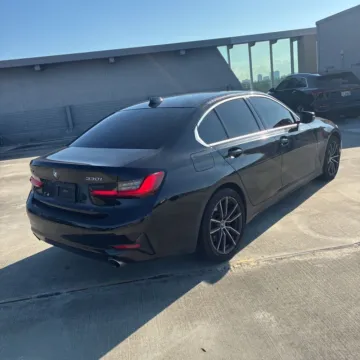 More photos of 2019 BMW 3 Series 330i xDrive at Indy Auto Man - Indianapolis, IN