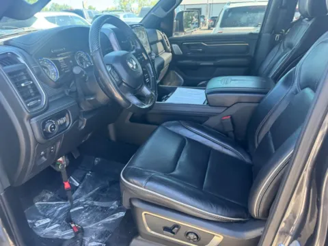 More photos of 2019 Ram 1500 Limited at Indy Auto Man - Indianapolis, IN