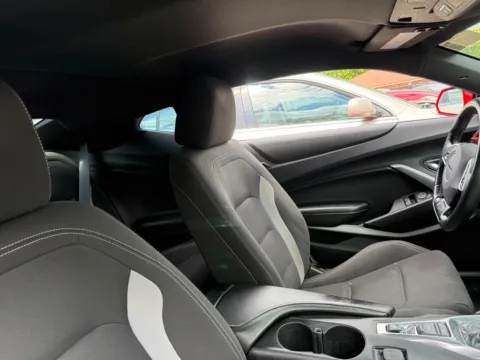 More photos of 2019 Chevrolet Camaro 1LT at Indy Auto Man - Indianapolis, IN