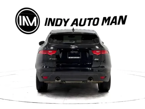 More photos of 2020 Jaguar F-PACE 25t Premium at Indy Auto Man - Indianapolis, IN