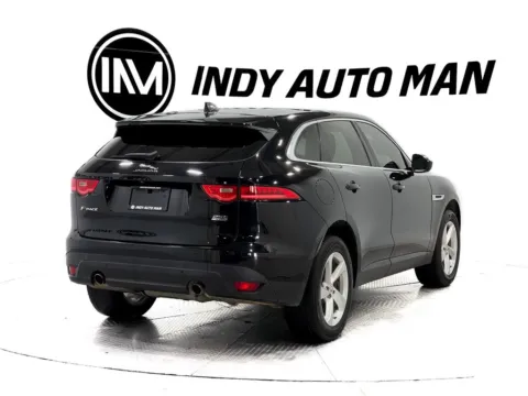 More photos of 2020 Jaguar F-PACE 25t Premium at Indy Auto Man - Indianapolis, IN