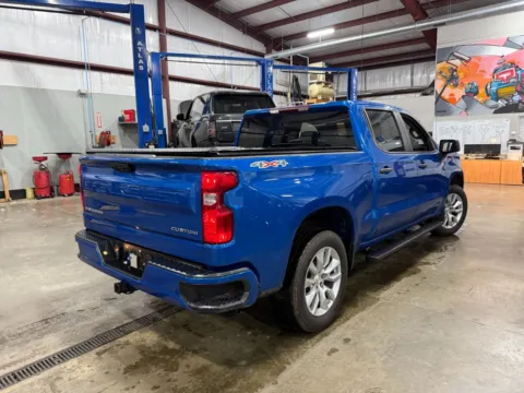 More photos of 2022 Chevrolet Silverado 1500 Custom at Indy Auto Man - Indianapolis, IN
