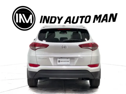 More photos of 2018 Hyundai Tucson SEL Plus at Indy Auto Man - Indianapolis, IN