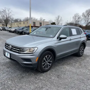 Photos of 2019 Volkswagen Tiguan 2.0T SE 4Motion for sale in Indianapolis, IN at Indy Auto Man - Indianapolis
