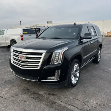Photos of 2018 Cadillac Escalade Platinum Edition for sale in Indianapolis, IN at Indy Auto Man - Indianapolis
