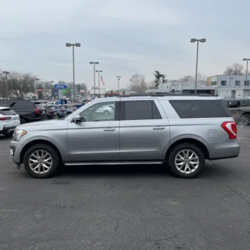 More photos of 2020 Ford Expedition Max XLT at Indy Auto Man - Indianapolis, IN