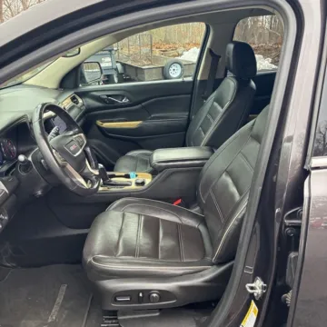 More photos of 2018 GMC Acadia Denali at Indy Auto Man - Indianapolis, IN