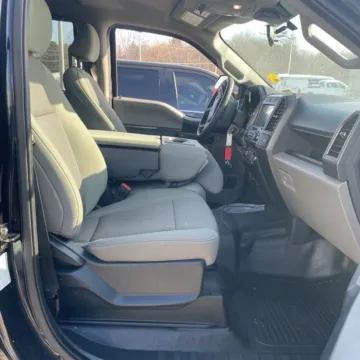 More photos of 2022 Ford F-350SD XL at Indy Auto Man - Indianapolis, IN