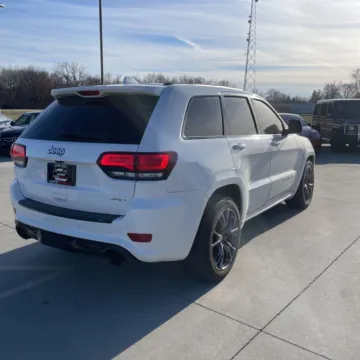 More photos of 2016 Jeep Grand Cherokee SRT at Indy Auto Man - Indianapolis, IN