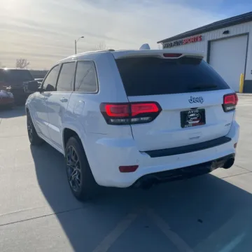 More photos of 2016 Jeep Grand Cherokee SRT at Indy Auto Man - Indianapolis, IN