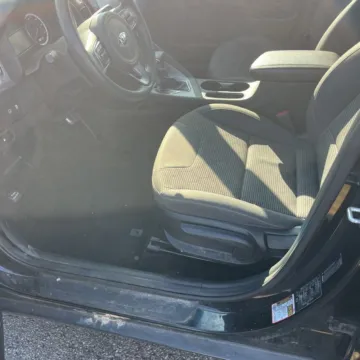 More photos of 2019 Kia Niro LX at Indy Auto Man - Indianapolis, IN