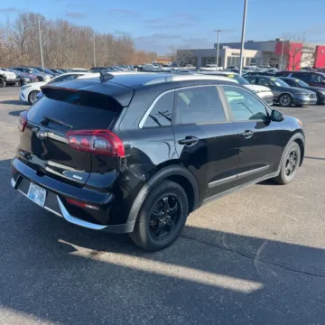 Another view of 2019 Kia Niro LX for sale in Indianapolis, IN at Indy Auto Man - Indianapolis