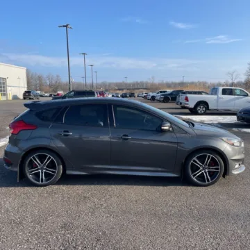 Photos of 2016 Ford Focus ST for sale in Indianapolis, IN at Indy Auto Man - Indianapolis