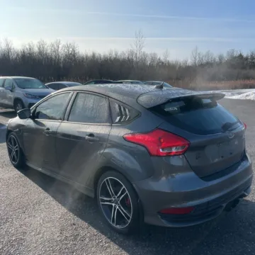 More photos of 2016 Ford Focus ST at Indy Auto Man - Indianapolis, IN
