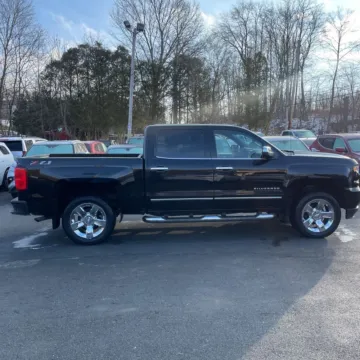 Another view of 2018 Chevrolet Silverado 1500 LTZ 2LZ for sale in Indianapolis, IN at Indy Auto Man - Indianapolis