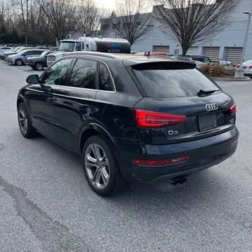More photos of 2018 Audi Q3 2.0T Premium Plus quattro at Indy Auto Man - Indianapolis, IN