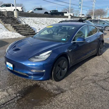 Photos of 2018 Tesla Model 3 Long Range for sale in Indianapolis, IN at Indy Auto Man - Indianapolis