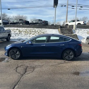 More photos of 2018 Tesla Model 3 Long Range at Indy Auto Man - Indianapolis, IN