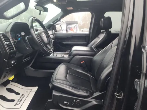 More photos of 2019 Ford Expedition Limited at Indy Auto Man - Indianapolis, IN
