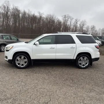 More photos of 2017 GMC Acadia Limited at Indy Auto Man - Indianapolis, IN