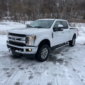 Photos of 2019 Ford F-250SD XLT for sale in Indianapolis, IN at Indy Auto Man - Indianapolis
