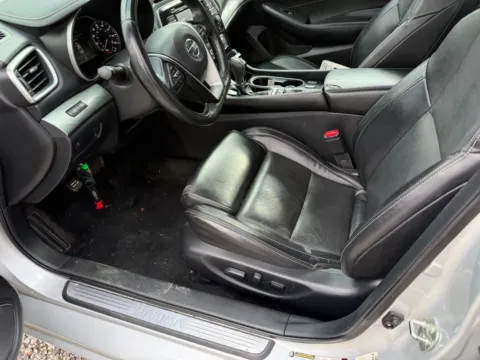 More photos of 2017 Nissan Maxima 3.5 SV at Indy Auto Man - Indianapolis, IN