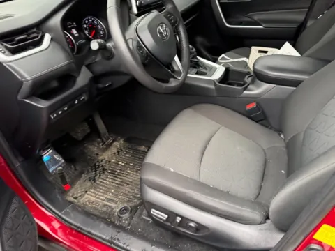 More photos of 2022 Toyota RAV4 XLE at Indy Auto Man - Indianapolis, IN