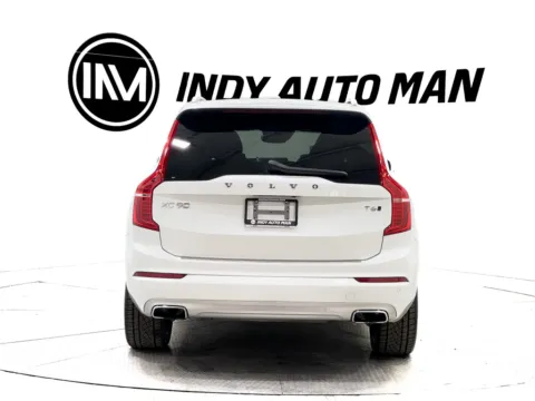 More photos of 2021 Volvo XC90 T6 Momentum at Indy Auto Man - Indianapolis, IN