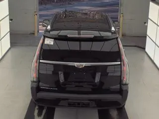 More photos of 2018 Cadillac Escalade Platinum Edition at Indy Auto Man - Indianapolis, IN