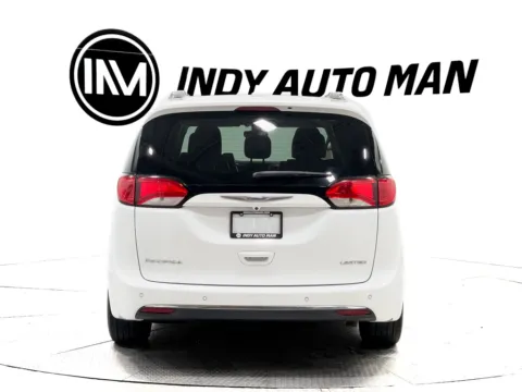 More photos of 2017 Chrysler Pacifica Limited at Indy Auto Man - Indianapolis, IN