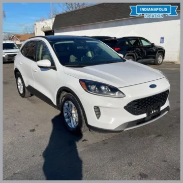 White 2020 Ford Escape SE for sale in Indianapolis, IN
