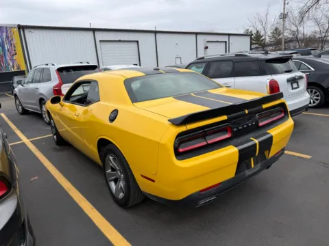 More photos of 2017 Dodge Challenger SXT at Indy Auto Man - Indianapolis, IN