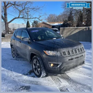 Gray 2018 Jeep Compass Limited for sale in Indianapolis, IN