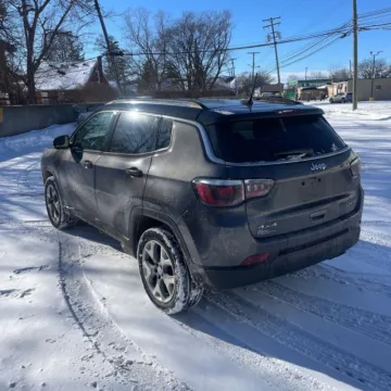 More photos of 2018 Jeep Compass Limited at Indy Auto Man - Indianapolis, IN