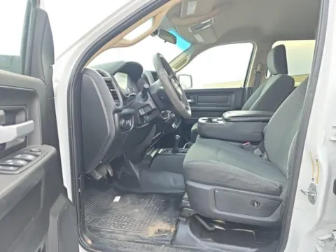 More photos of 2019 Ram 2500 Tradesman at Indy Auto Man - Indianapolis, IN