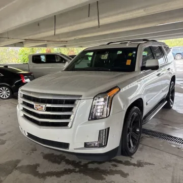 Photos of 2019 Cadillac Escalade Luxury for sale in Indianapolis, IN at Indy Auto Man - Indianapolis