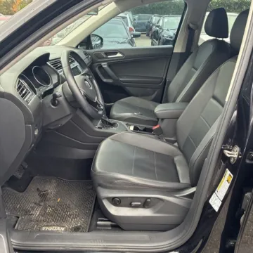 More photos of 2019 Volkswagen Tiguan 2.0T SE at Indy Auto Man - Indianapolis, IN