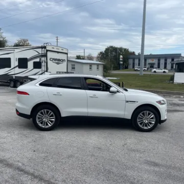 Another view of 2017 Jaguar F-PACE 35t Prestige for sale in Indianapolis, IN at Indy Auto Man - Indianapolis