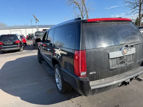 More photos of 2011 Cadillac Escalade ESV Premium at Indy Auto Man - Indianapolis, IN