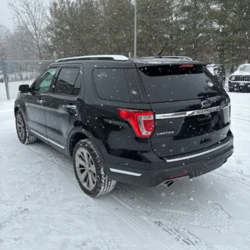 More photos of 2018 Ford Explorer Limited at Indy Auto Man - Indianapolis, IN