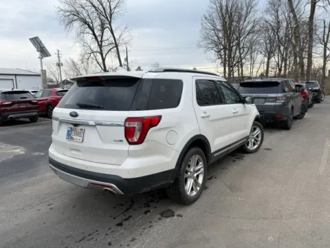 Another view of 2016 Ford Explorer XLT for sale in Indianapolis, IN at Indy Auto Man - Indianapolis