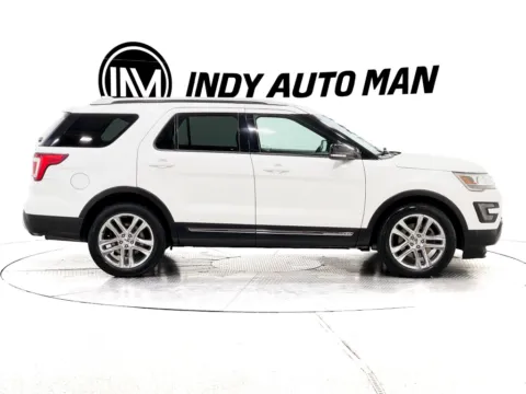 Another view of 2016 Ford Explorer XLT for sale in Indianapolis, IN at Indy Auto Man - Indianapolis