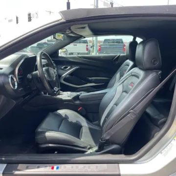 More photos of 2017 Chevrolet Camaro SS 2SS at Indy Auto Man - Indianapolis, IN