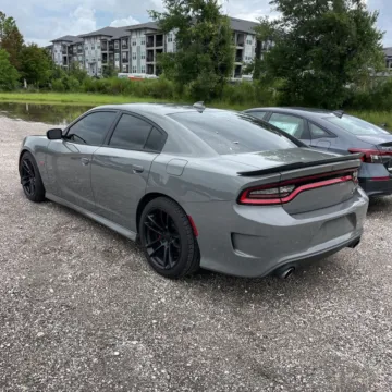 More photos of 2019 Dodge Charger R/T Scat Pack at Indy Auto Man - Indianapolis, IN