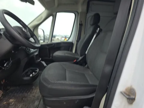 More photos of 2022 Ram ProMaster 2500 High Roof at Indy Auto Man - Indianapolis, IN