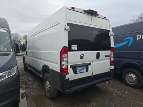 More photos of 2022 Ram ProMaster 2500 High Roof at Indy Auto Man - Indianapolis, IN